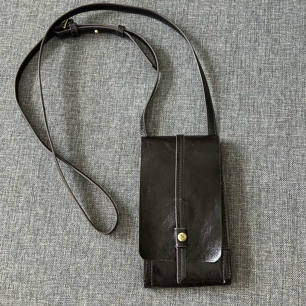 HOBO Black Messenger Bag Sleek Leather Design